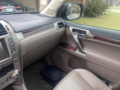 2019 Lexus GX 460 Base