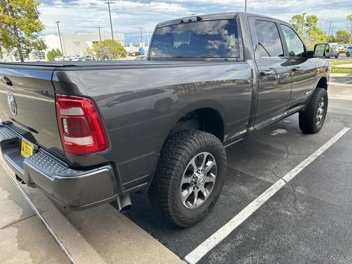 2020 RAM 2500 Big Horn Crew Cab 4X4 6'4' Box