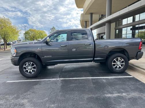 2020 RAM 2500 Big Horn Crew Cab 4X4 6'4' Box