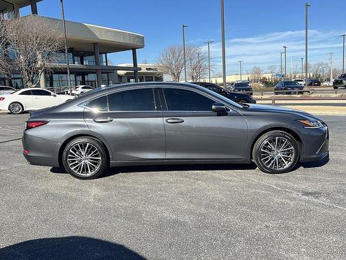 2025 Lexus ES 350 Base