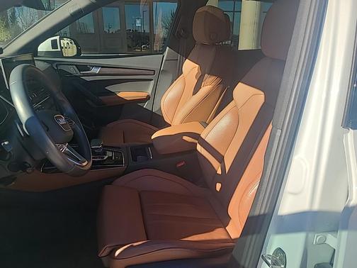 2023 Audi Q5 45 S line Prestige