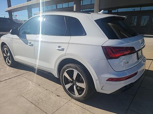 2023 Audi Q5 45 S line Prestige
