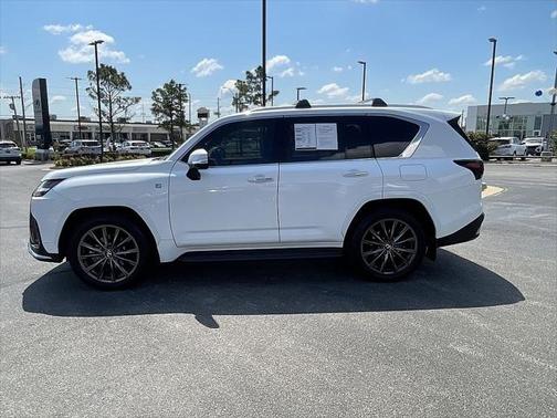 2022 Lexus LX 600 Base