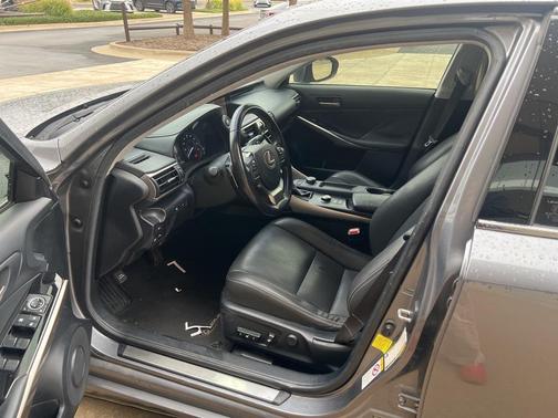 2018 Lexus IS 300 Base