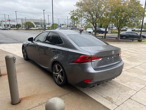 2018 Lexus IS 300 Base