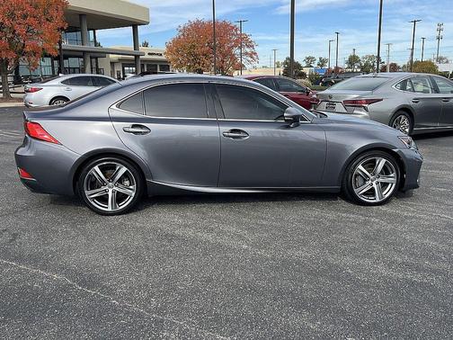 2018 Lexus IS 300 Base