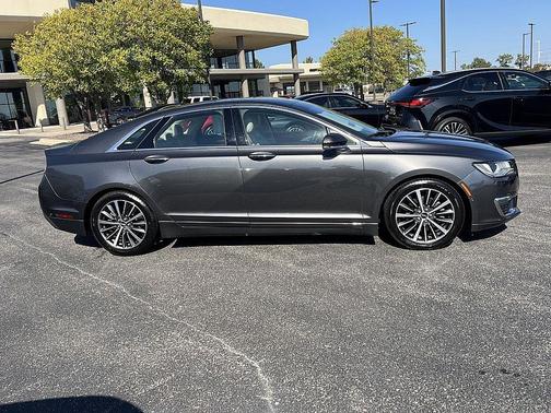 2018 Lincoln MKZ Select