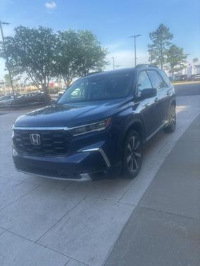 Obsidian Blue 2025 Honda Pilot Touring 8-Passenger