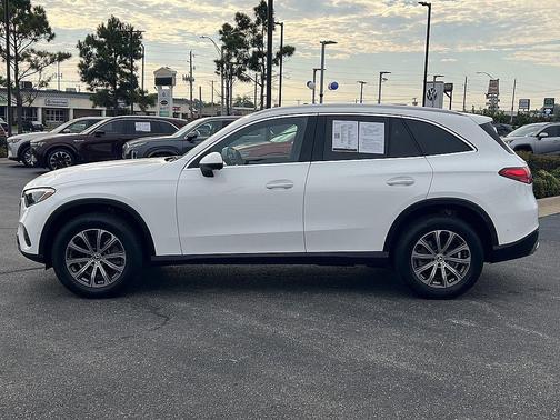 2025 Mercedes-Benz GLC 300 4MATIC
