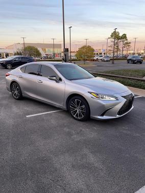 2022 Lexus ES 350 Base