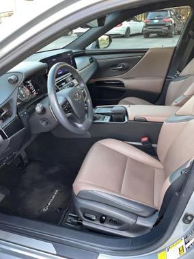 2022 Lexus ES 350 Base