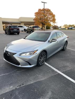 2022 Lexus ES 350 Base