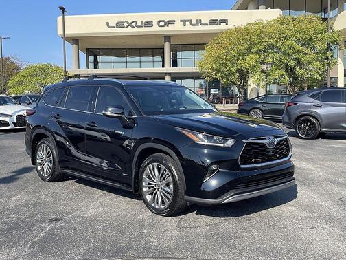 2021 Toyota Highlander Hybrid Platinum