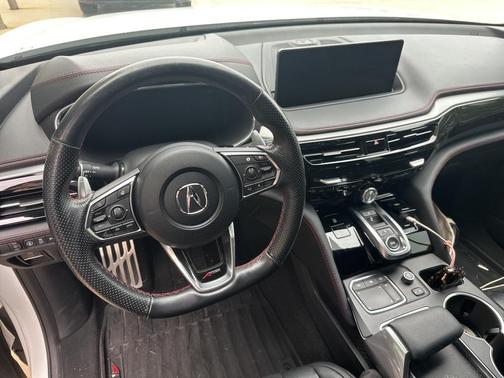 2022 Acura MDX A-Spec Package
