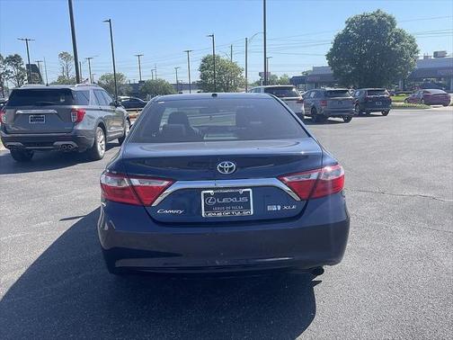 2016 Toyota Camry Hybrid XLE