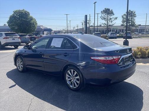 2016 Toyota Camry Hybrid XLE