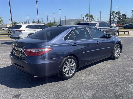 2016 Toyota Camry Hybrid XLE