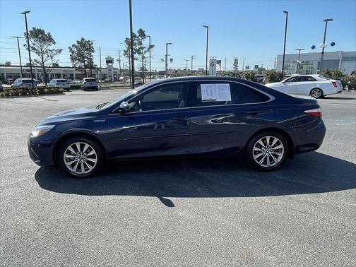 2016 Toyota Camry Hybrid XLE