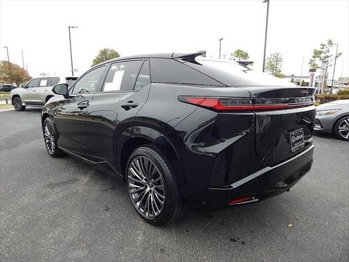 2023 Lexus RZ 450e Luxury