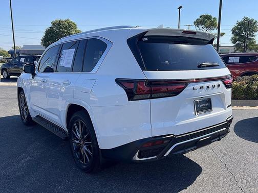 2024 Lexus LX 600 Base