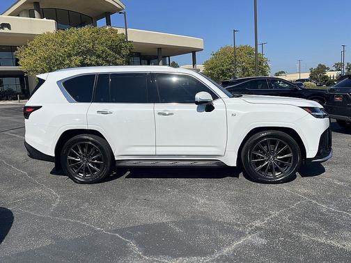 2024 Lexus LX 600 Base
