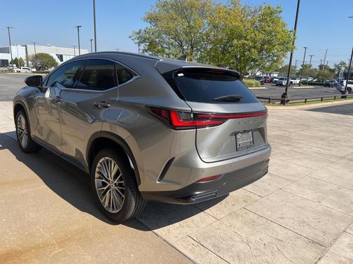 2025 Lexus NX 350 Premium