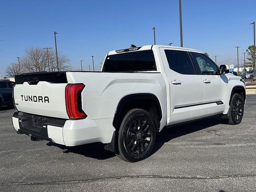 2024 Toyota Tundra Hybrid Platinum