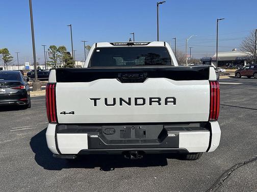 2024 Toyota Tundra Hybrid Platinum