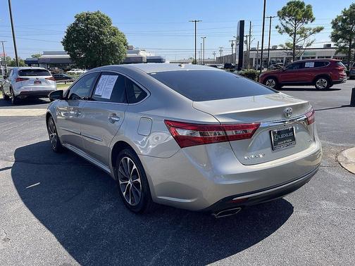 2017 Toyota Avalon XLE