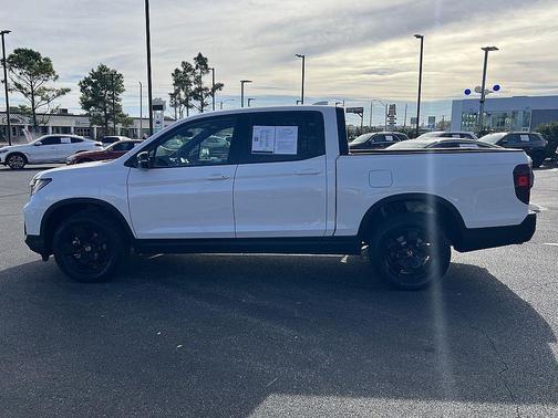 2025 Honda Ridgeline Black