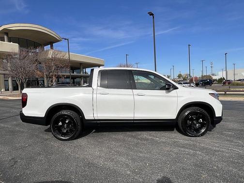 2025 Honda Ridgeline Black