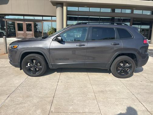 2021 Jeep Cherokee Altitude