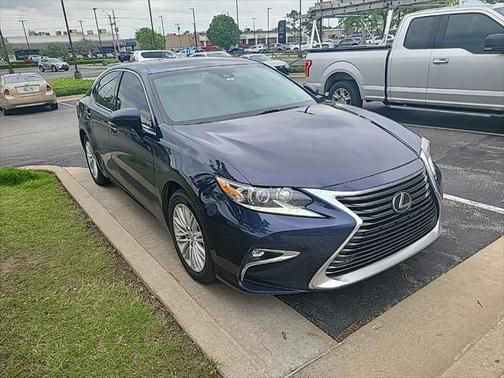2017 Lexus ES 350 Base