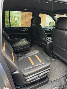 Sterling Metallic 2023 GMC Yukon XL 4WD AT4