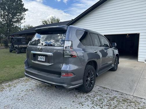 2023 Lexus GX 460 Premium