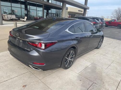 2023 Lexus ES 350 Base
