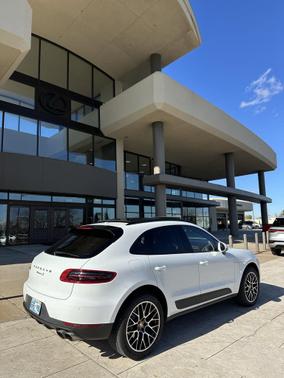2017 Porsche Macan S