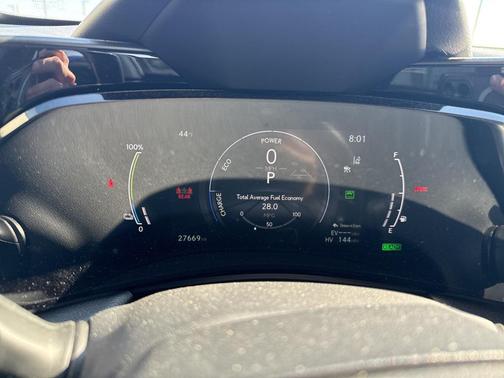 2023 Lexus NX 450h+ Luxury