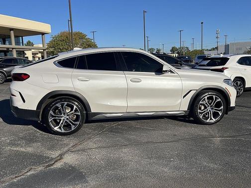 2022 BMW X6 xDrive40i