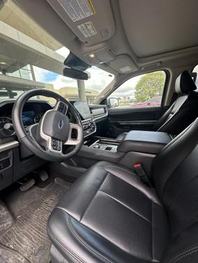 2022 Ford Expedition XLT