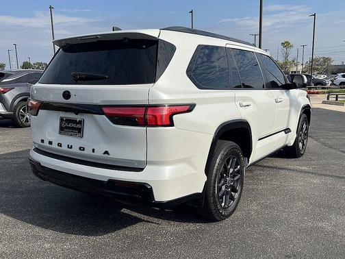 2024 Toyota Sequoia Platinum
