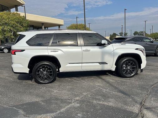 2024 Toyota Sequoia Platinum