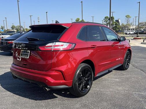 2021 Ford Edge ST Line