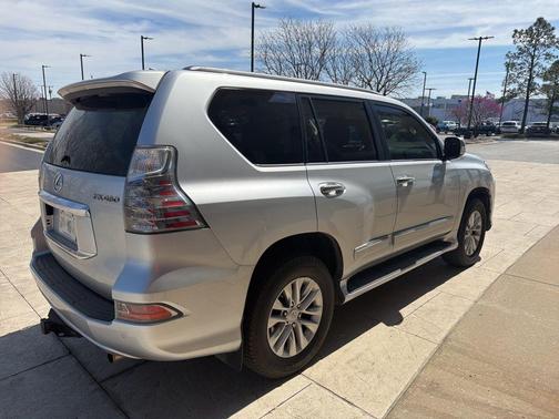 Silver Metallic 2017 Lexus GX 460 Base