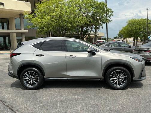 Atomic Silver 2025 Lexus NX 250 Premium