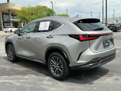 Atomic Silver 2025 Lexus NX 250 Premium