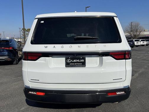 2022 Jeep Wagoneer Series III 4x4