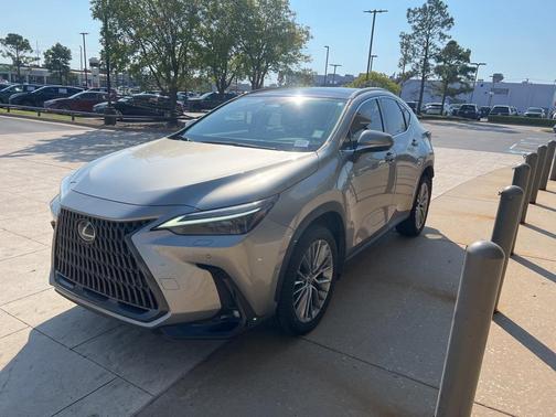 2023 Lexus NX 350h Luxury