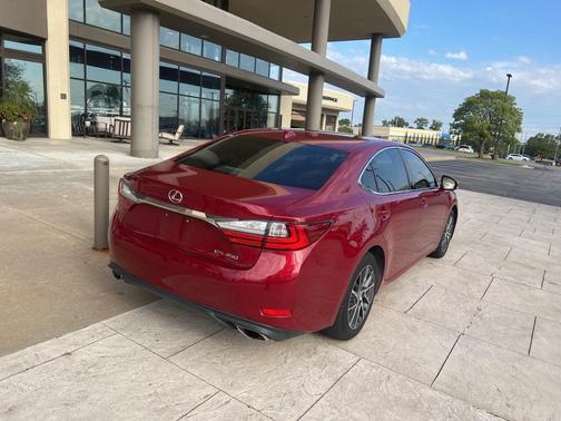 2017 Lexus ES 350 Base