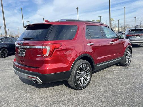2017 Ford Explorer Platinum